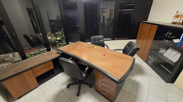 Furnished office for rent in Hazmieh, Baabda - photo 3