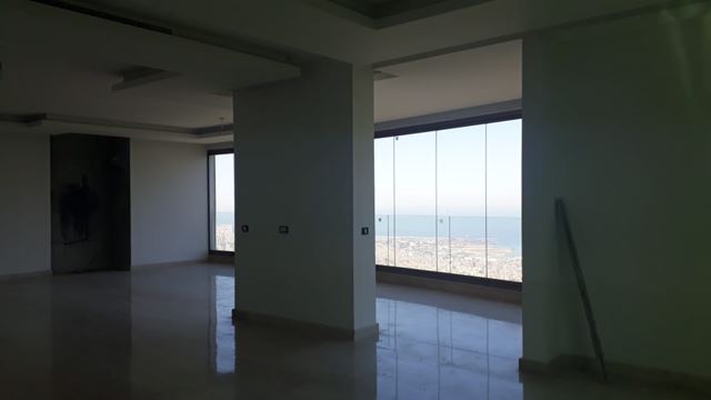 Sea-view apartment for sale in Ain Saade, Metn - photo 2