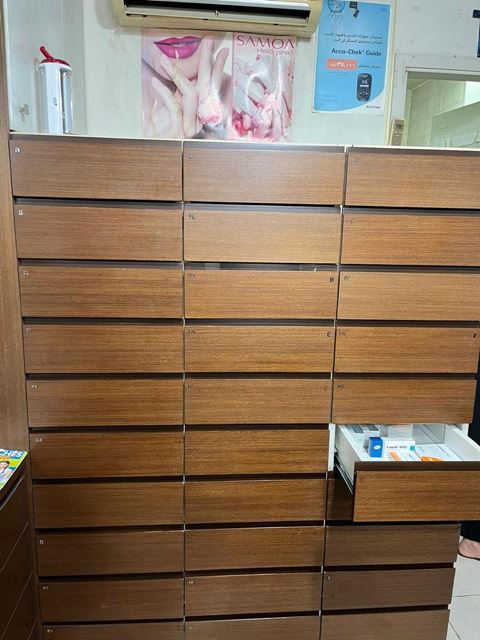 Furnished store for sale in Bauchrieh, Metn - photo 2