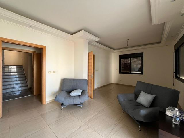 Sea-view apartment for sale in Ant Elias, Metn - photo 2
