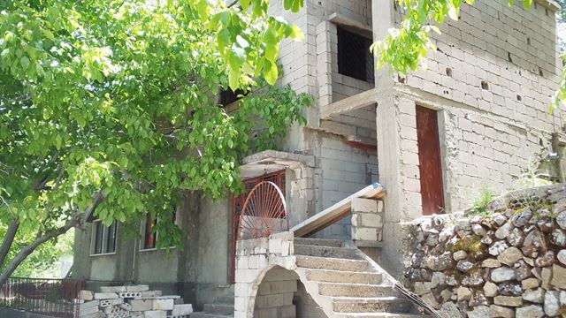 Building for sale in Zaarour, Metn