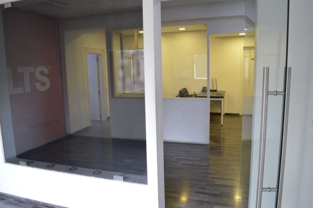 Showroom for rent in Zalka, Metn - photo 2