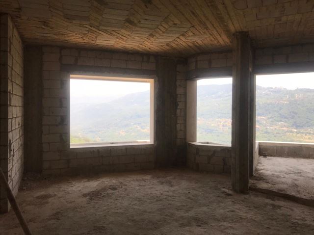 Apartment with a terrace for sale in Baabdat, Metn - photo 3