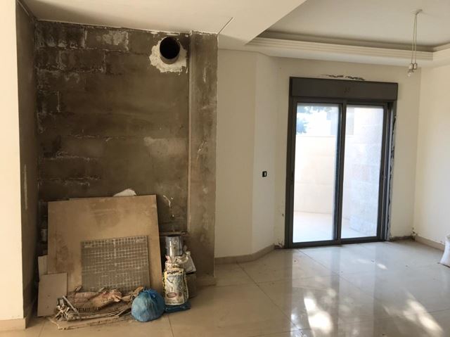 Apartment with a terrace for sale in Broumana, Metn - photo 3